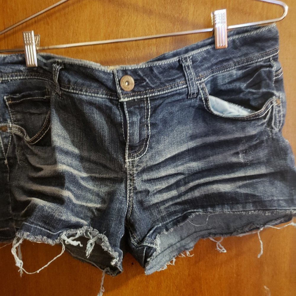 Size 17 dark wash jean shorts